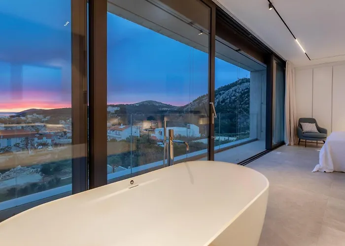 Villa Infinity With Infinity Pool, Sea View Hvar Town