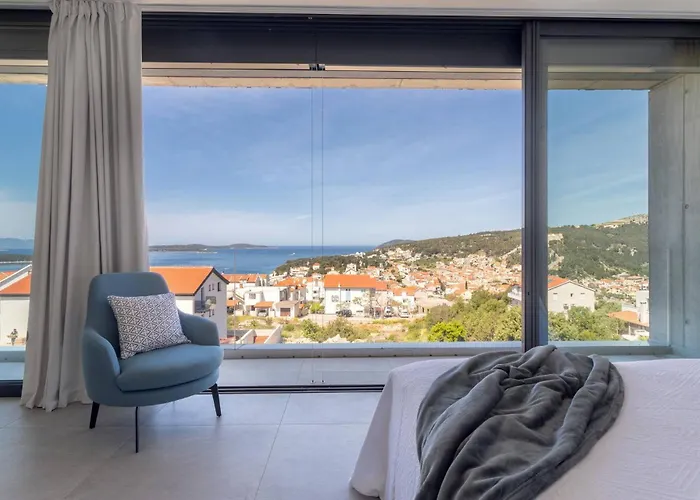 Infinity With Infinity Pool, Sea View *