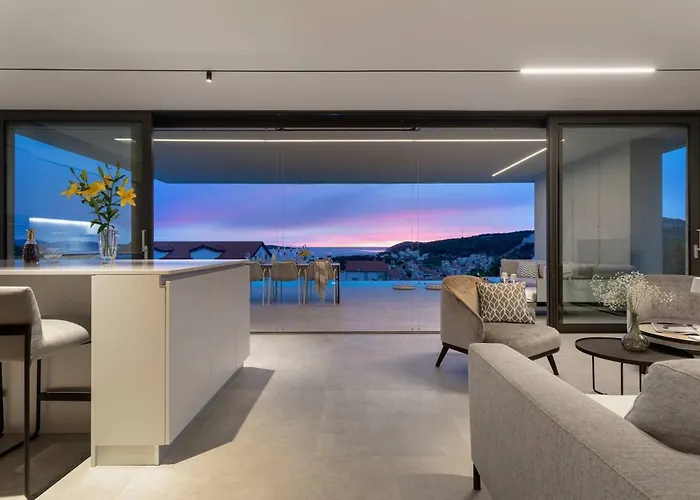 Infinity With Infinity Pool, Sea View * Hvar Town