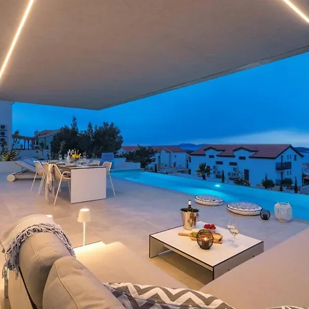 别墅 Infinity With Infinity Pool, Sea View *