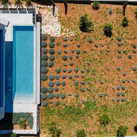 别墅 Infinity With Infinity Pool, Sea View 赫瓦尔