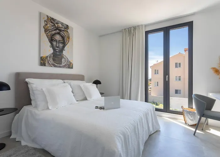 Infinity With Infinity Pool, Sea View Hvar Town