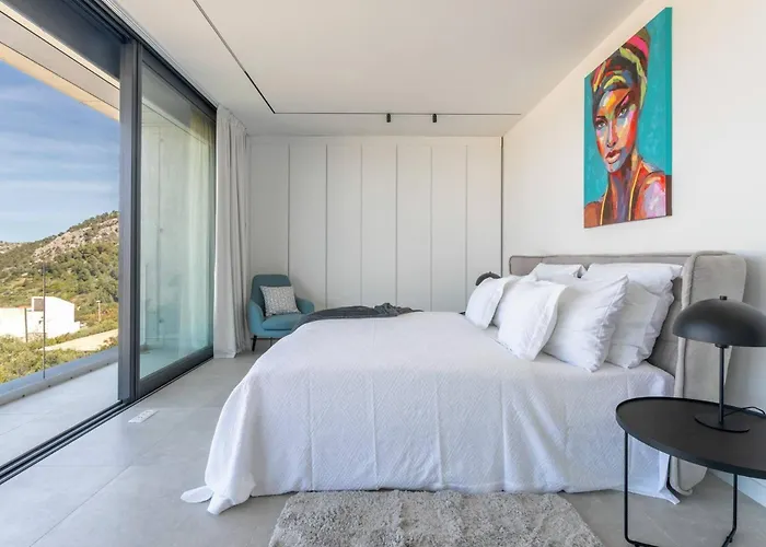 Infinity With Infinity Pool, Sea View Hvar Town