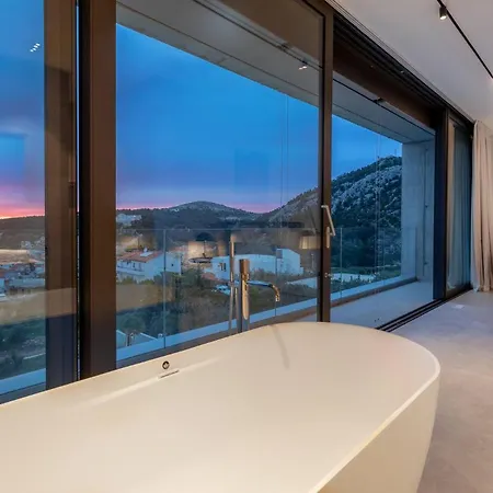 Villa Infinity With Infinity Pool, Sea View Hvar Town